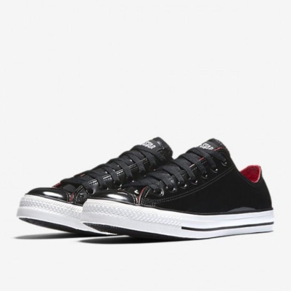 COPY - MEN SIZE 13 CONVERSE ALL STAR CHUCK TAYLOR LOW TOP PATENT LEATHER